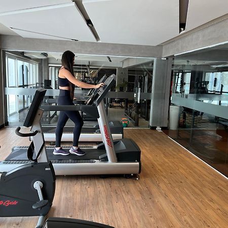 Vidam Hotel Aracaju - Transamerica Collection 外观 照片 A woman on a treadmill